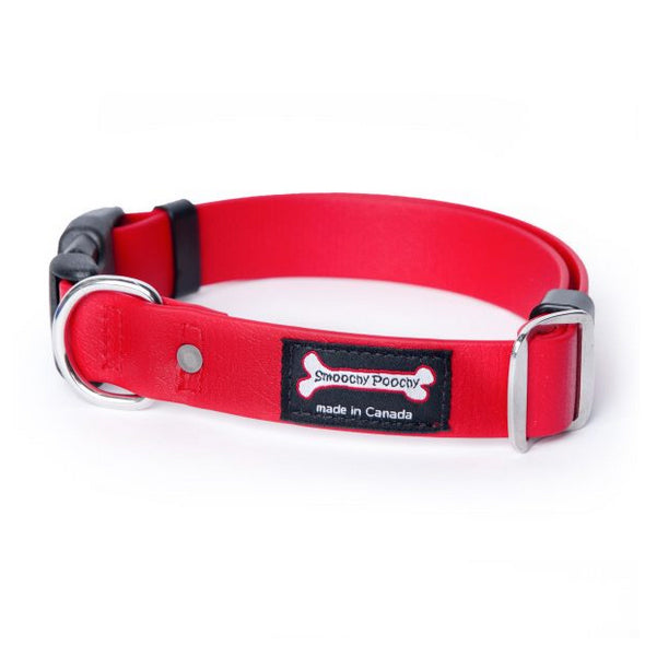 Smoochy Poochy Red Polyvinyl Collar for Dogs